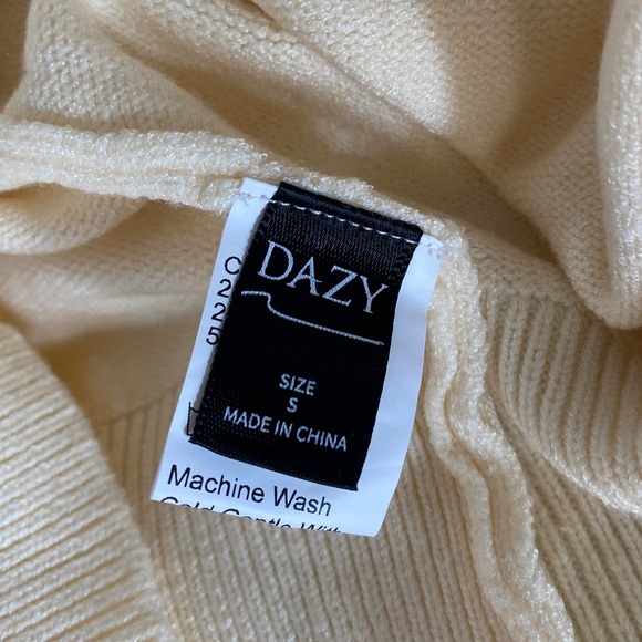 Dazy Cream Colored Turtleneck Buttoned Sweater - Picture 10 of 10
